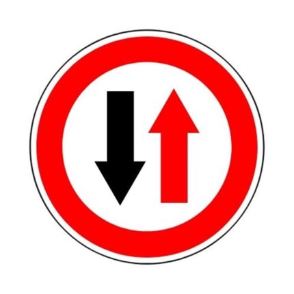 Karşıdan Gelene Yol Ver Levhası TT-3